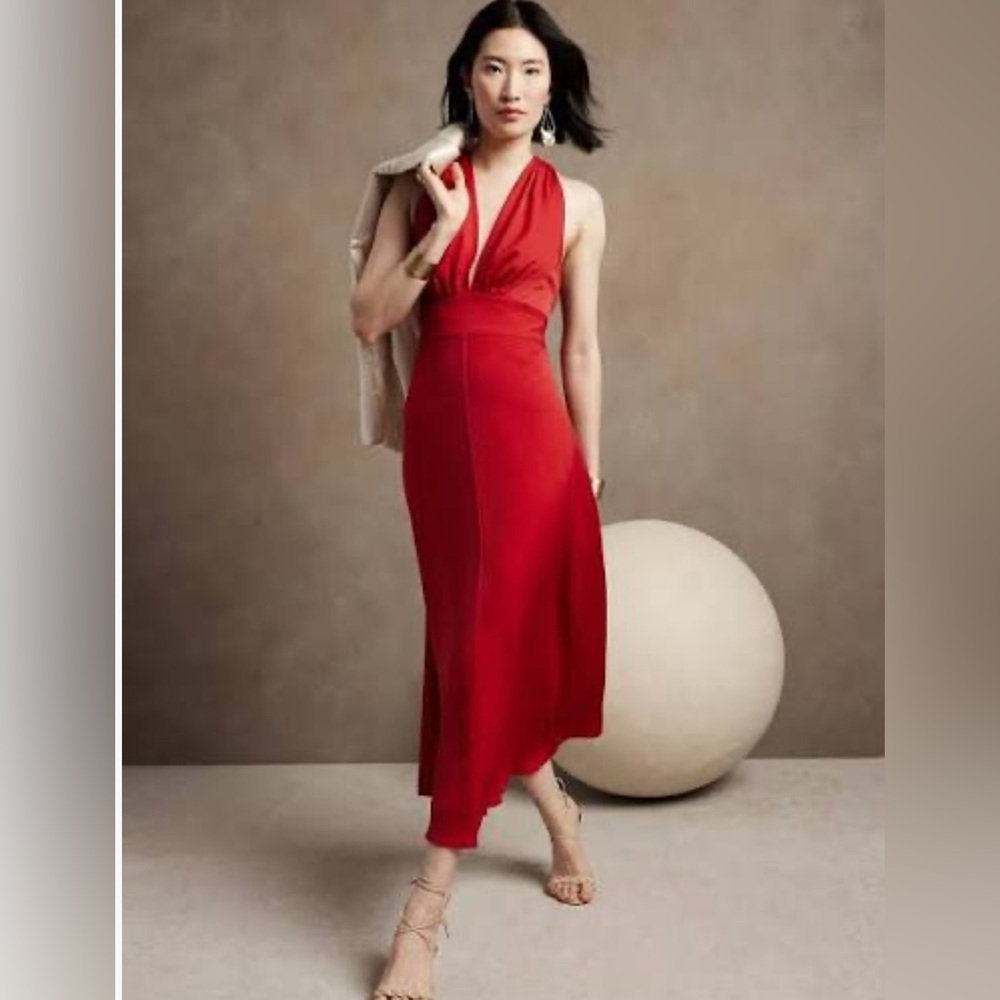 Banana Republic- “Resort” Maxi Elegant Halter Dress Retail $119